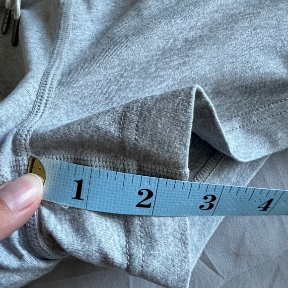 Vuori Halo Performance Shorts - Picture 6 of 7